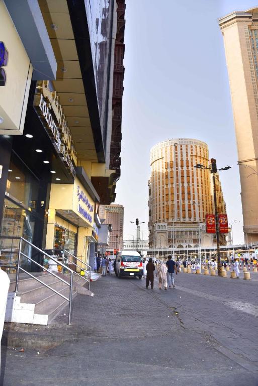 Loaloat Al Khalil Hotel